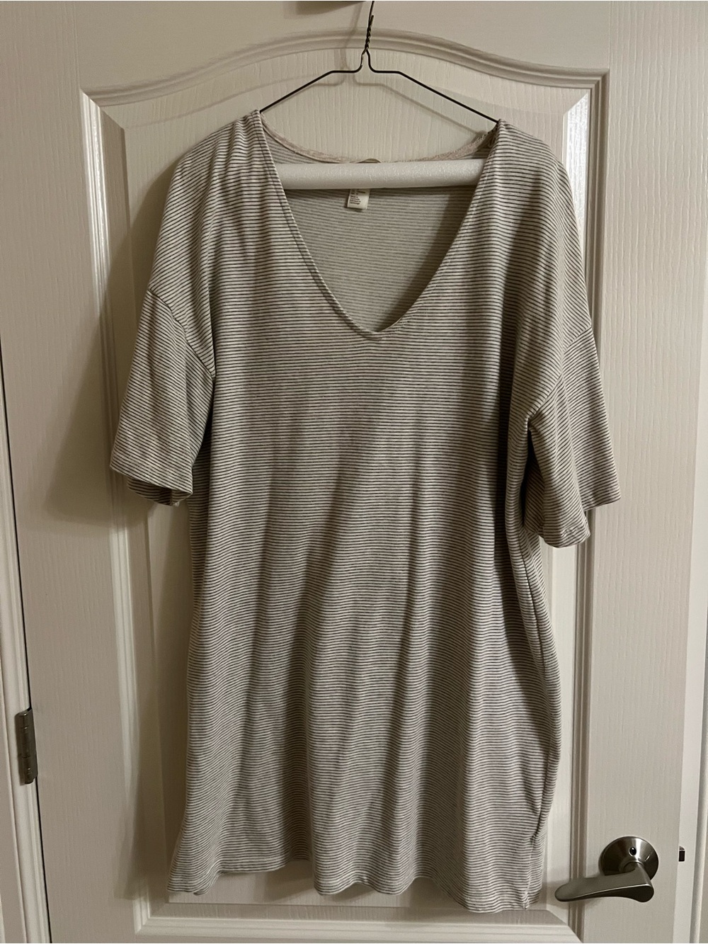 H&M Basic Beige Striped V-Neck shirt/dress